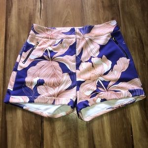 New Bebe short 💜